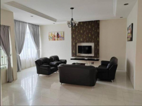 Kuching Spacious 2Storey Semi-D